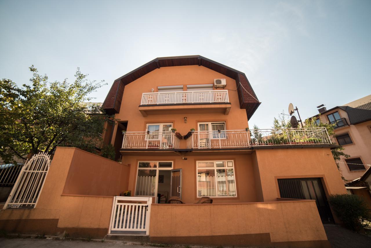 Apartman Hitno Tuzla Exterior foto